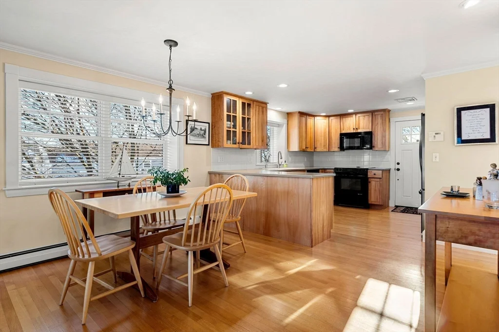 6 bed, 4+ bath apartment for rent at 30R Harbor St, Danversport — photo 15 of 41