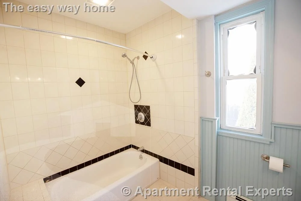 1 bed, 1 bath apartment for rent at 33 High St, Malden Center — photo 11 of 12