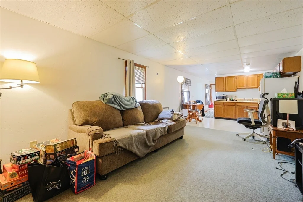 1 bed, 1 bath apartment for rent at 31-33 Leicester St Unit 2, Oxford — photo 10 of 16