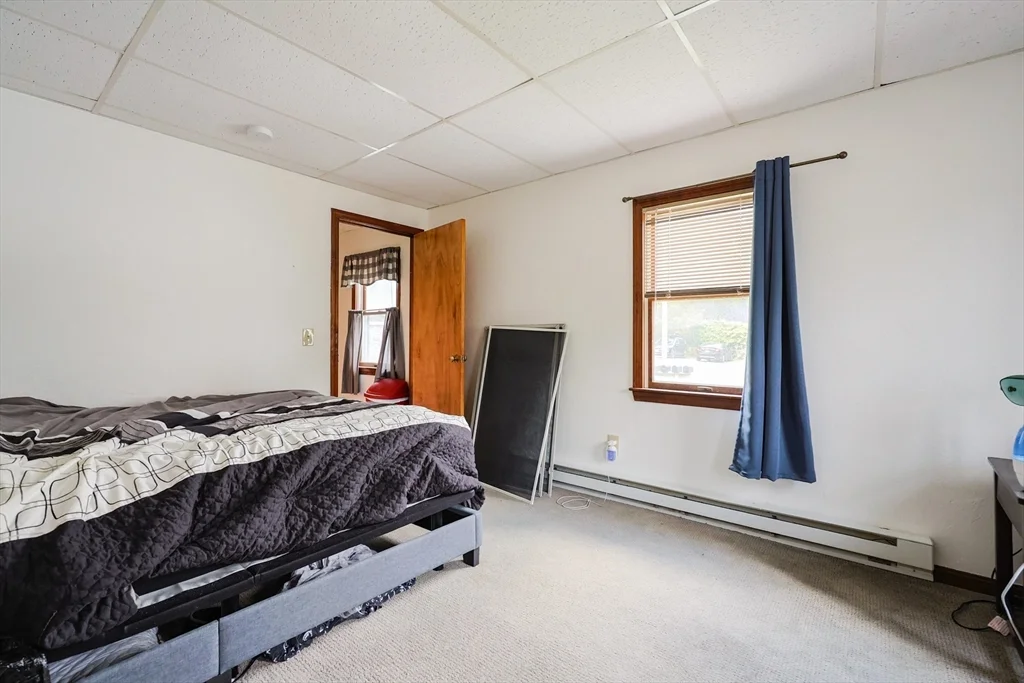 1 bed, 1 bath apartment for rent at 31-33 Leicester St Unit 2, Oxford — photo 3 of 16