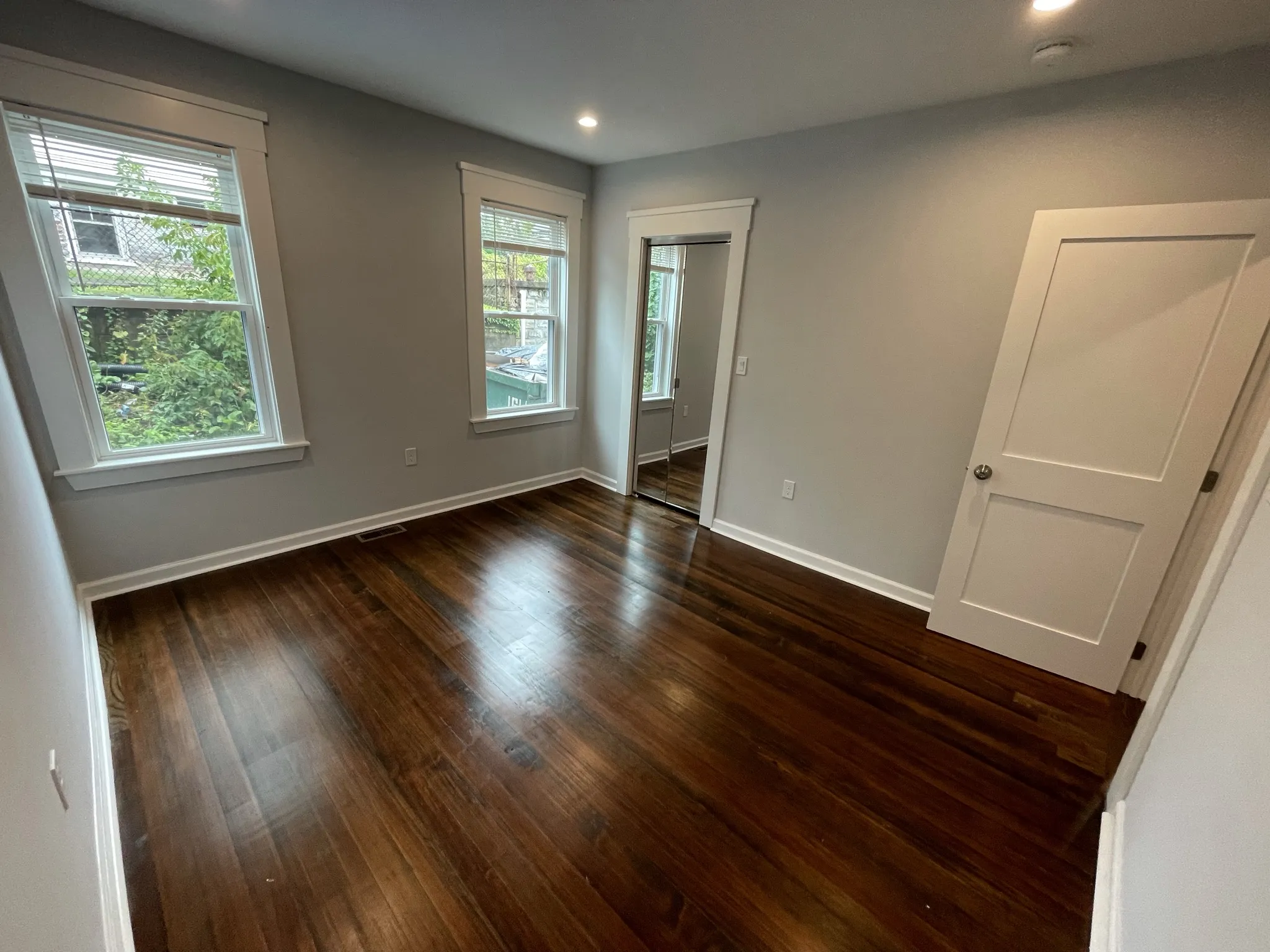 4 bed, 2 bath apartment for rent at 31-33 Raymond Ave Unit X, West Somerville — photo 8 of 18