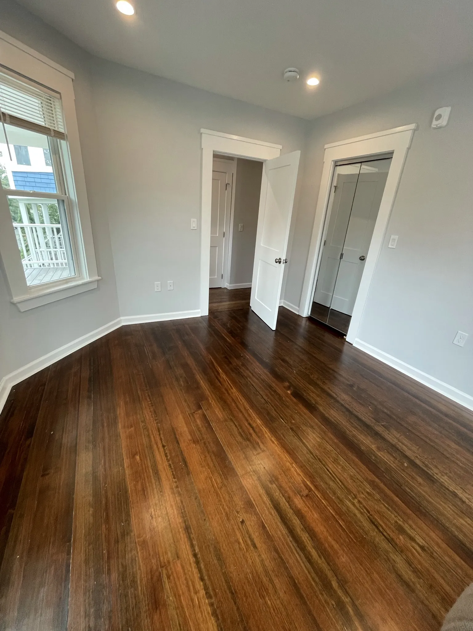 4 bed, 2 bath apartment for rent at 31-33 Raymond Ave Unit X, West Somerville — photo 5 of 18