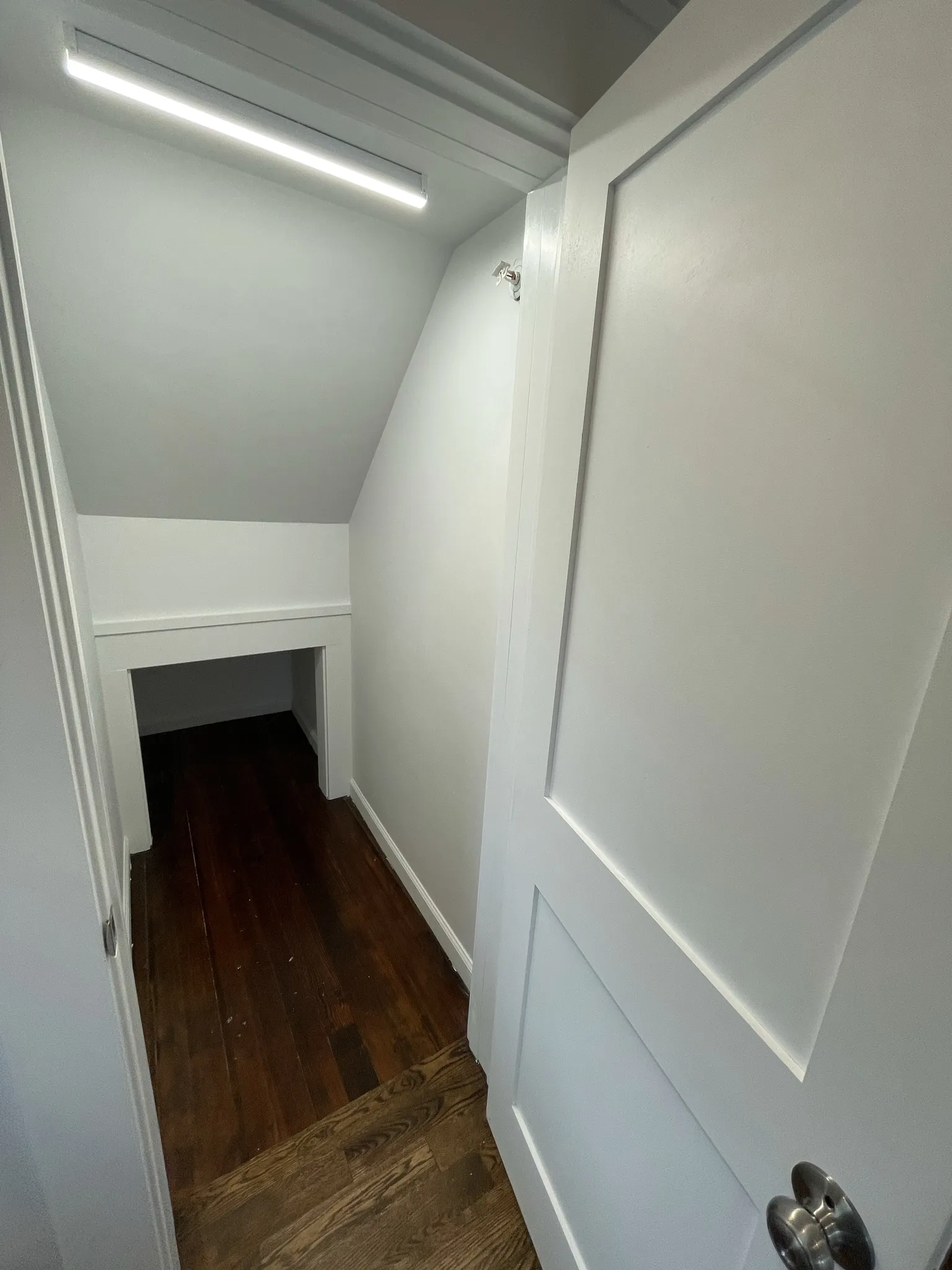 4 bed, 2 bath apartment for rent at 31-33 Raymond Ave Unit X, West Somerville — photo 6 of 18