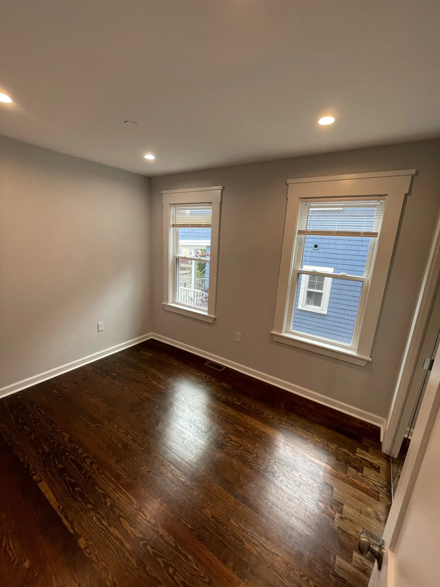 4 bed, 2 bath apartment for rent at 31-33 Raymond Ave Unit X, West Somerville — photo 10 of 18