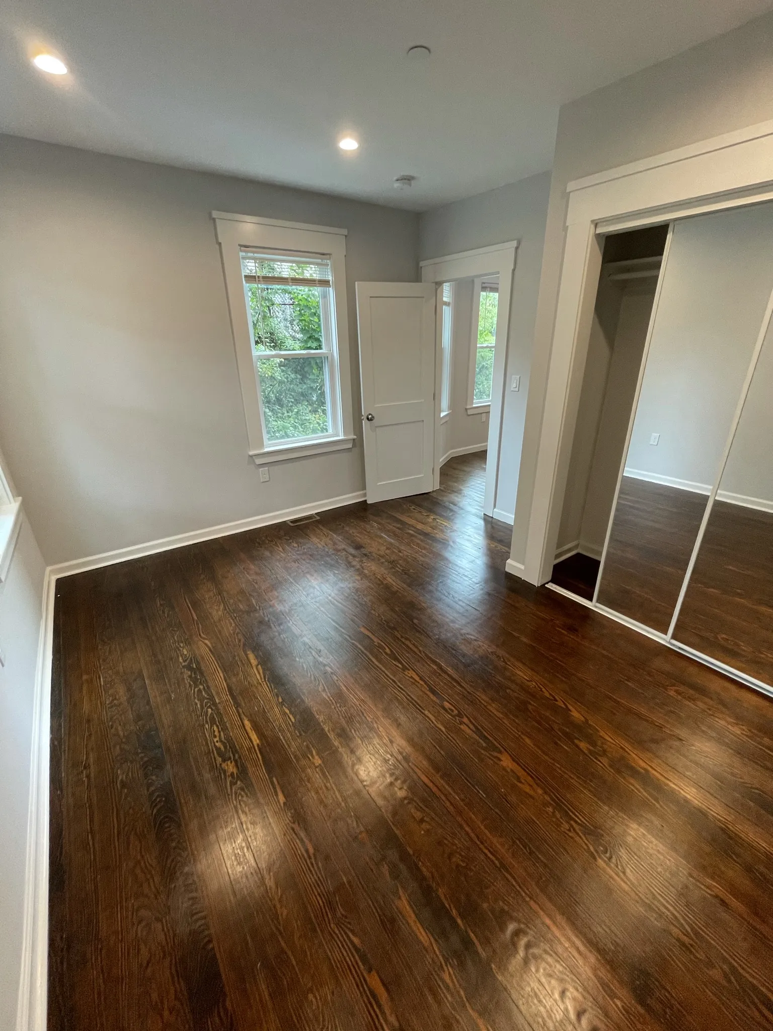 4 bed, 2 bath apartment for rent at 31-33 Raymond Ave Unit X, West Somerville — photo 14 of 18