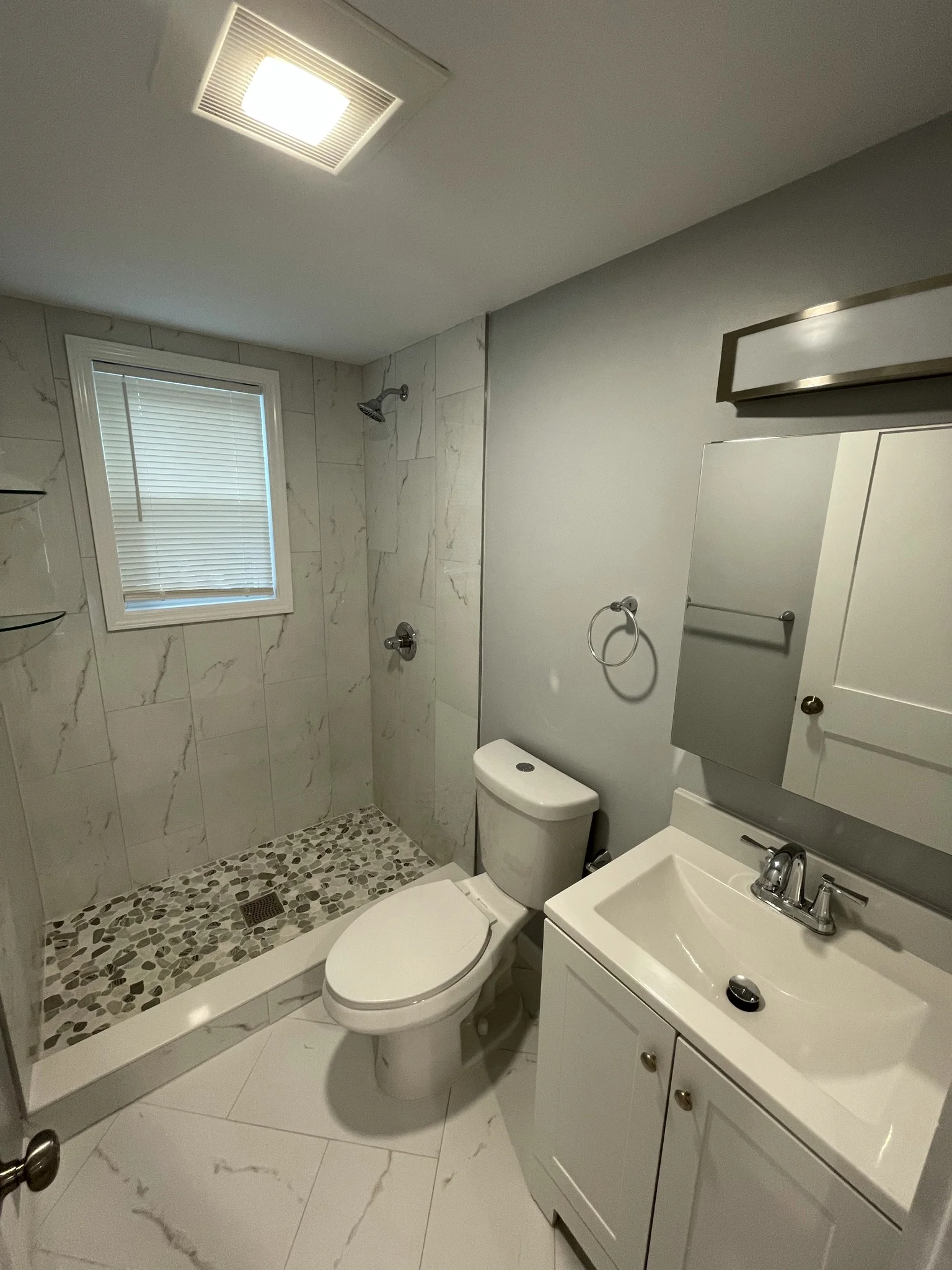 4 bed, 2 bath apartment for rent at 31-33 Raymond Ave Unit X, West Somerville — photo 17 of 18