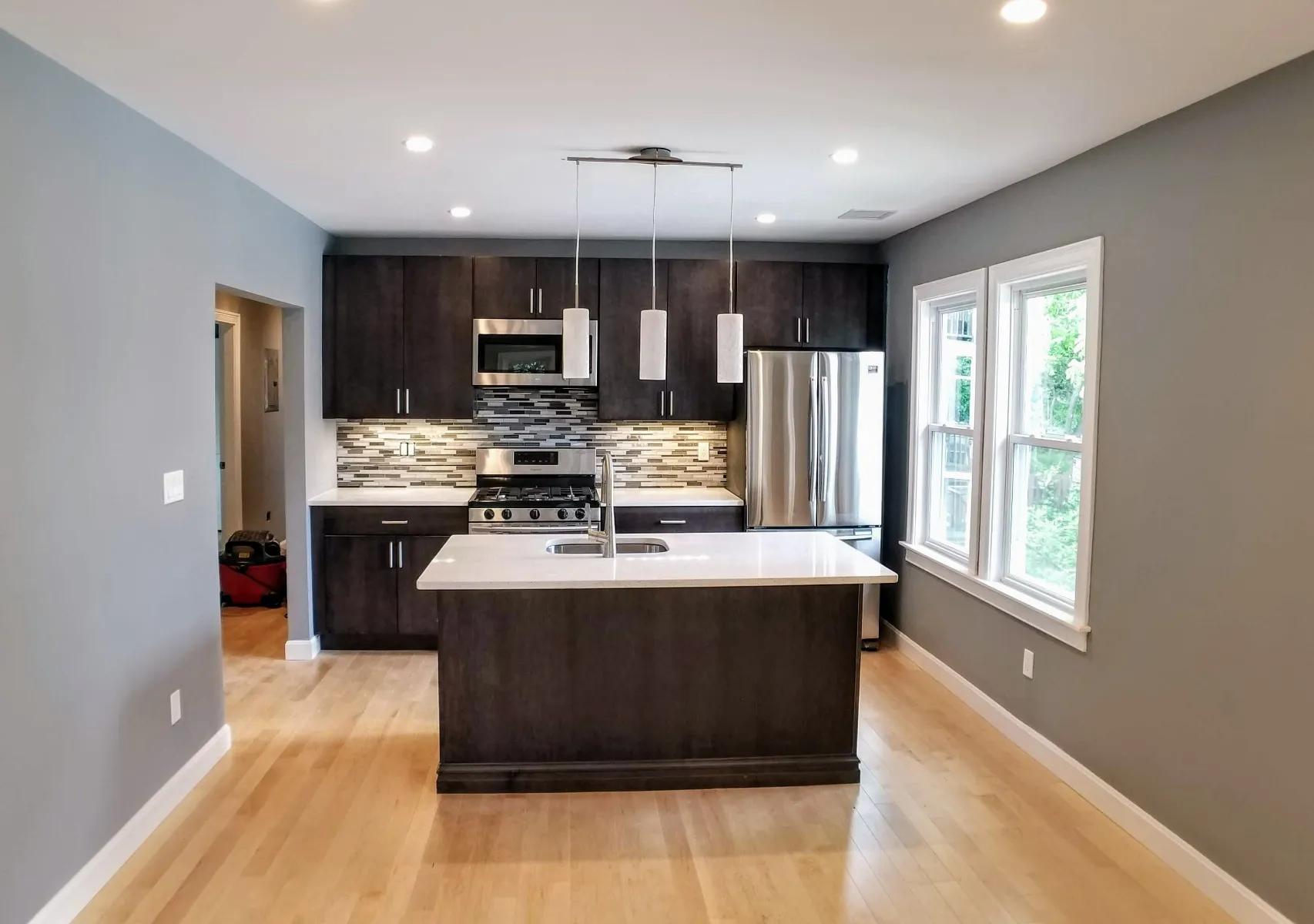 3 bed, 1 bath apartment for rent at 31-33 Thornton St Unit 1, Roxbury — photo 9 of 24