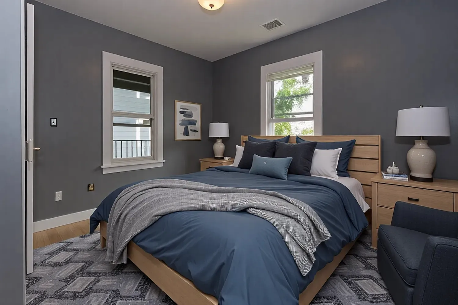 3 bed, 1 bath apartment for rent at 31-33 Thornton St Unit 1, Roxbury — photo 3 of 24