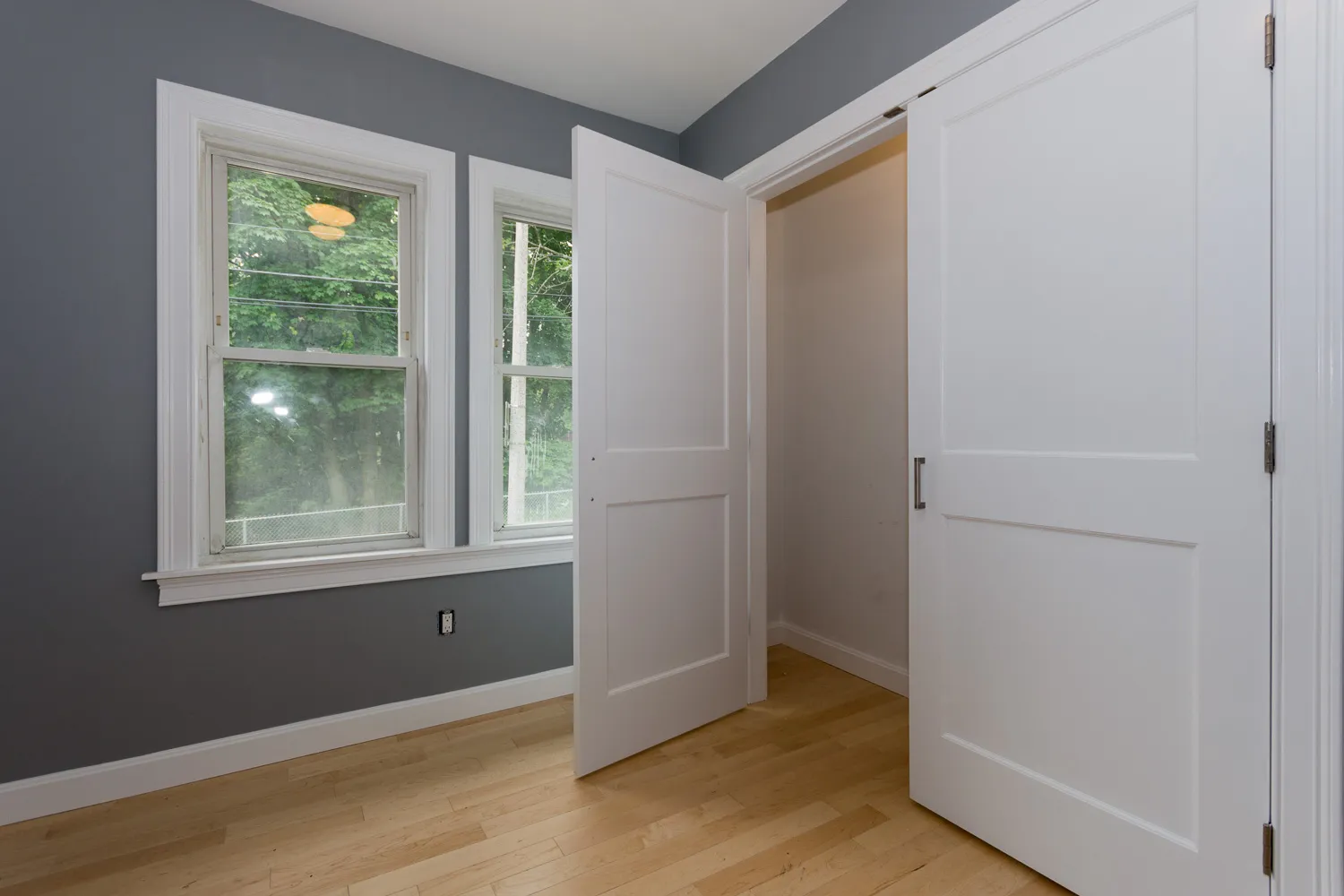 3 bed, 1 bath apartment for rent at 31-33 Thornton St Unit 1, Roxbury — photo 12 of 24