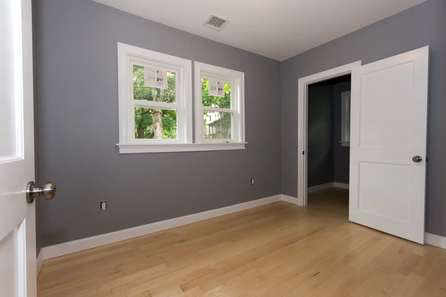 3 bed, 1 bath apartment for rent at 31-33 Thornton St Unit 1, Roxbury — photo 16 of 24