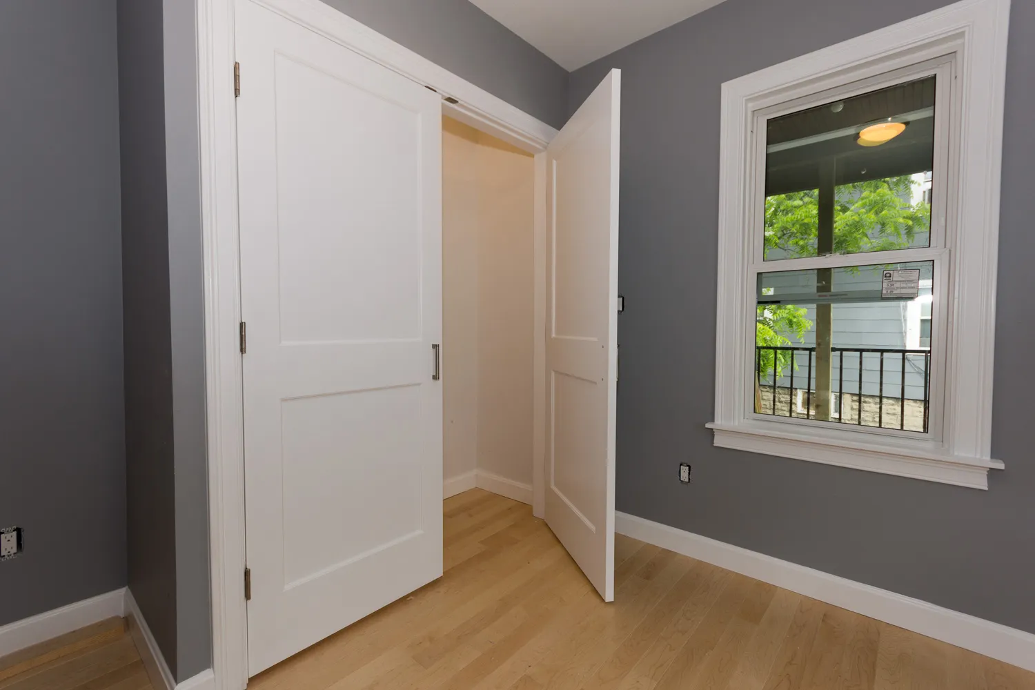3 bed, 1 bath apartment for rent at 31-33 Thornton St Unit 1, Roxbury — photo 18 of 24