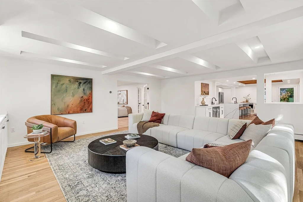 5 bed, 4+ bath apartment for rent at 31 Alba Rd, Wellesley — photo 13 of 32