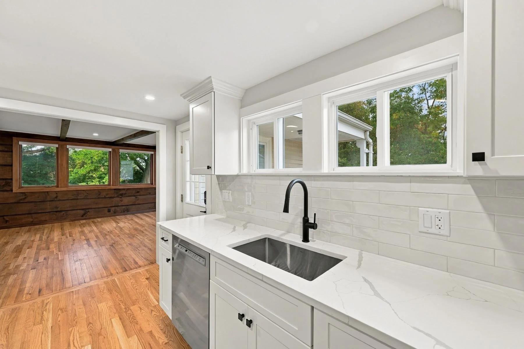 3 bed, 1 bath apartment for rent at 31 Amherst Rd, Marblehead — photo 21 of 36