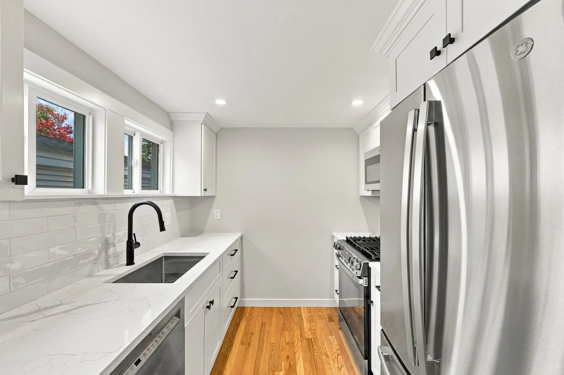 3 bed, 1 bath apartment for rent at 31 Amherst Rd, Marblehead — photo 18 of 36