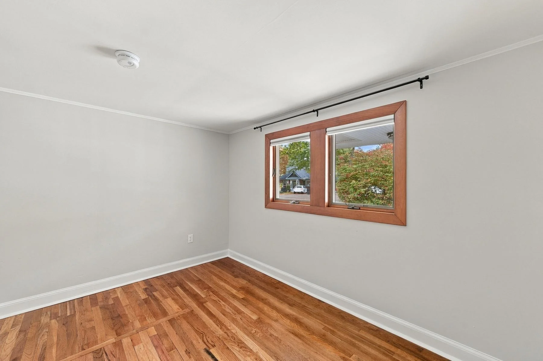 3 bed, 1 bath apartment for rent at 31 Amherst Rd, Marblehead — photo 25 of 36