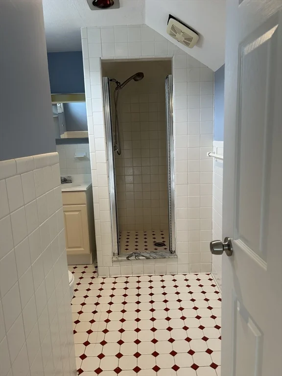 4 bed, 2 bath apartment for rent at 31 Bancroft St Unit 2, Watertown — photo 28 of 35
