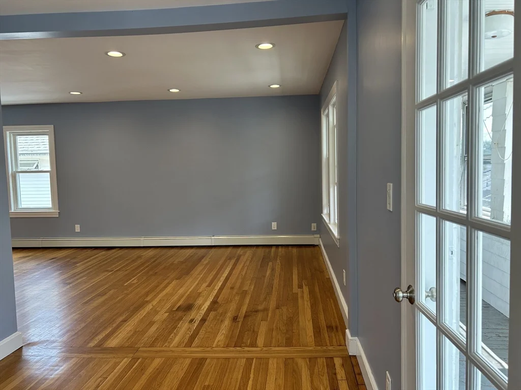4 bed, 2 bath apartment for rent at 31 Bancroft St Unit 2, Watertown — photo 14 of 35