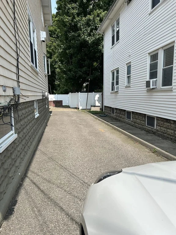 4 bed, 2 bath apartment for rent at 31 Bancroft St Unit 2, Watertown — photo 33 of 35