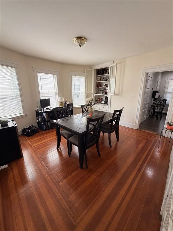 4 bed, 1 bath apartment for rent at 31 Barry St Unit 2, Dorchester — photo 7 of 24