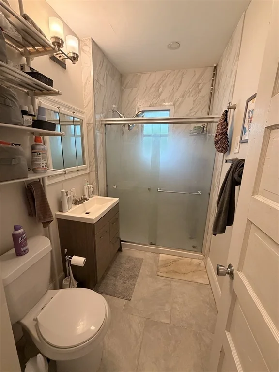 4 bed, 1 bath apartment for rent at 31 Barry St Unit 2, Dorchester — photo 6 of 24