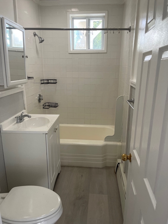 3 bed, 1 bath apartment for rent at 31 Beach St Unit 1, Haverhill — photo 6 of 24