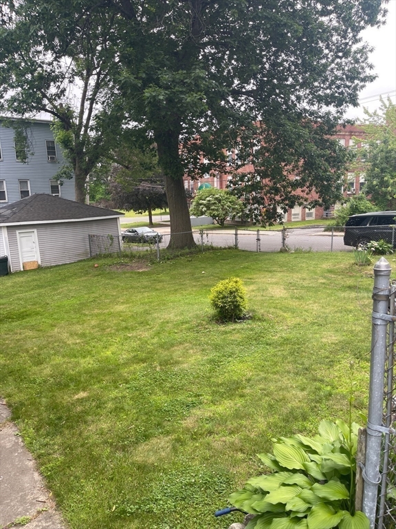 3 bed, 1 bath apartment for rent at 31 Beach St Unit 1, Haverhill — photo 24 of 24