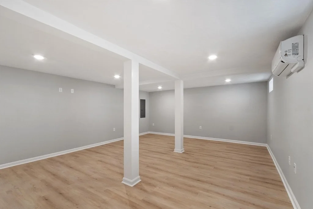 2 bed, 1 bath apartment for rent at 31 Birch Rd Unit 0, Nabnasset — photo 22 of 27