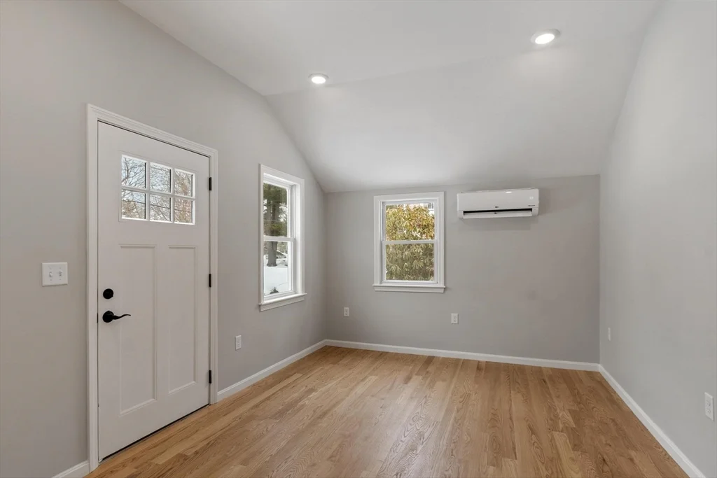 2 bed, 1 bath apartment for rent at 31 Birch Rd Unit 0, Nabnasset — photo 7 of 27