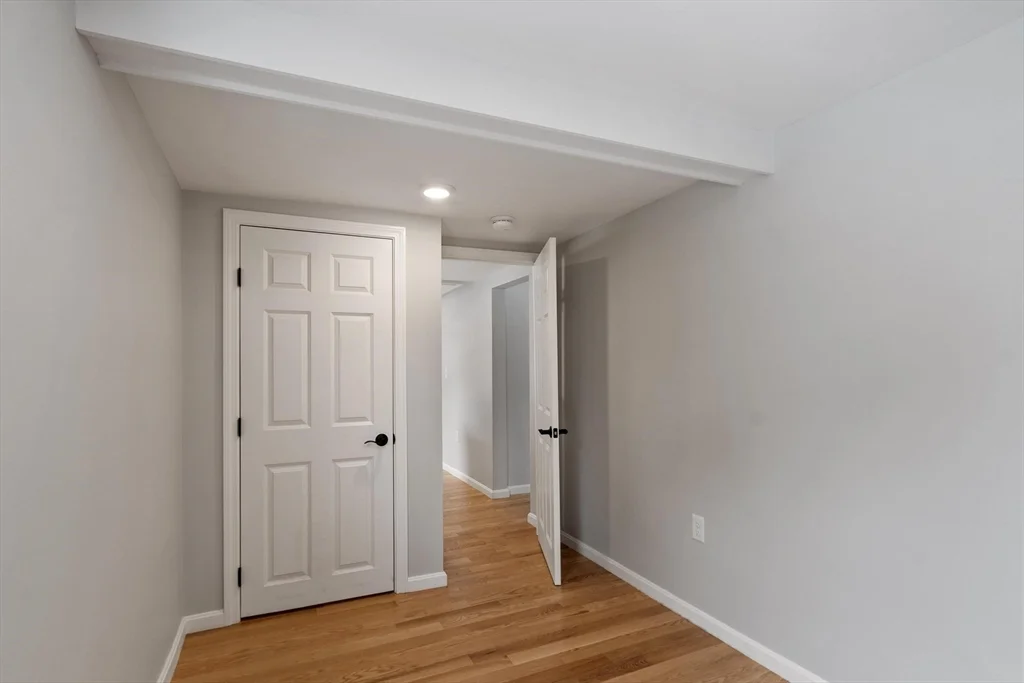 2 bed, 1 bath apartment for rent at 31 Birch Rd Unit 0, Nabnasset — photo 14 of 27