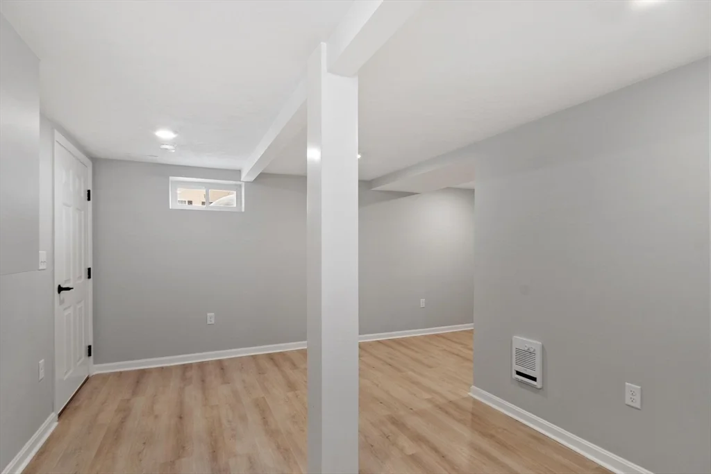 2 bed, 1 bath apartment for rent at 31 Birch Rd Unit 0, Nabnasset — photo 23 of 27