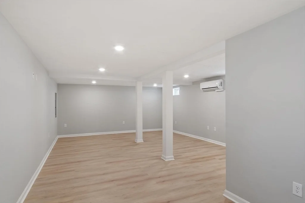 2 bed, 1 bath apartment for rent at 31 Birch Rd Unit 0, Nabnasset — photo 21 of 27