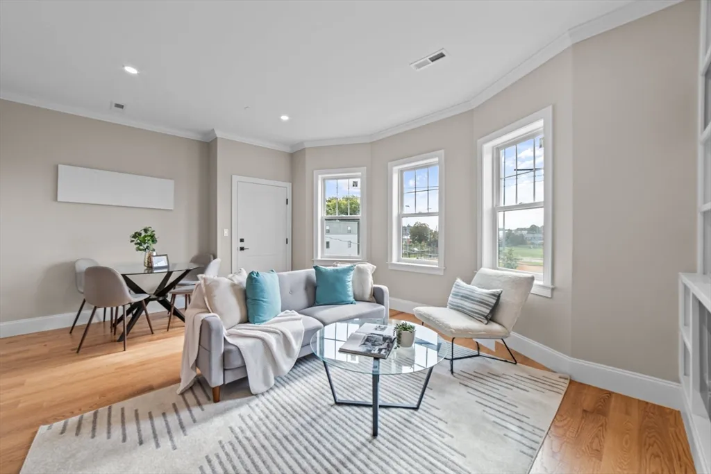 2 bed, 2 bath apartment for rent at 31 Boardman St Unit Ph, East Boston — photo 6 of 40
