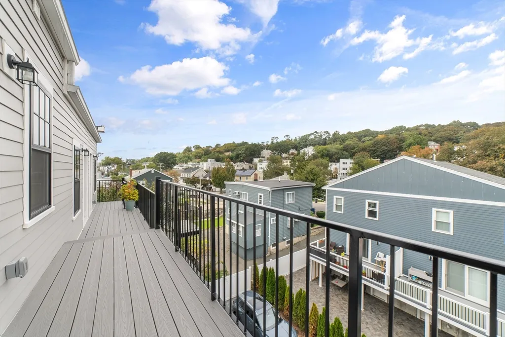2 bed, 2 bath apartment for rent at 31 Boardman St Unit Ph, East Boston — photo 30 of 40