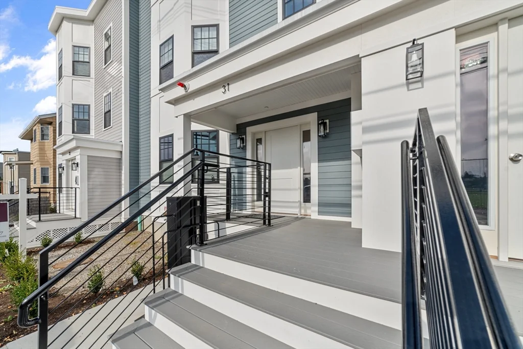 2 bed, 2 bath apartment for rent at 31 Boardman St Unit Ph, East Boston — photo 39 of 40