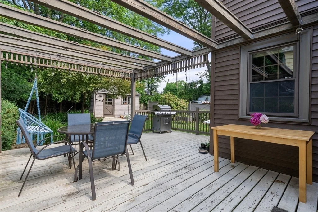 3 bed, 1 bath apartment for rent at 31 Braeburn Rd, Hyde Park — photo 31 of 37