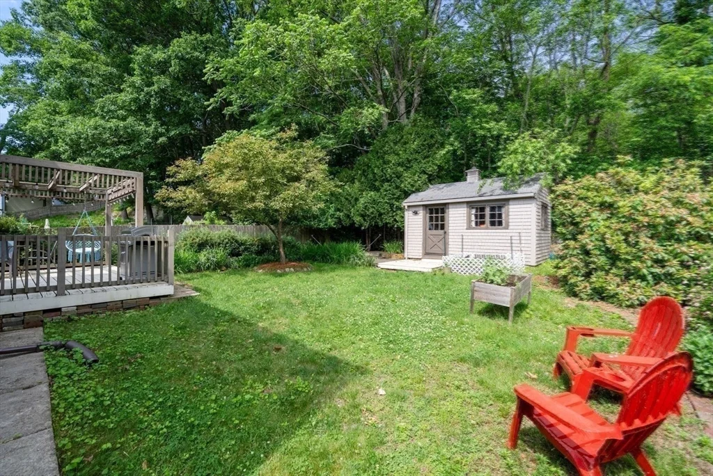 3 bed, 1 bath apartment for rent at 31 Braeburn Rd, Hyde Park — photo 33 of 37