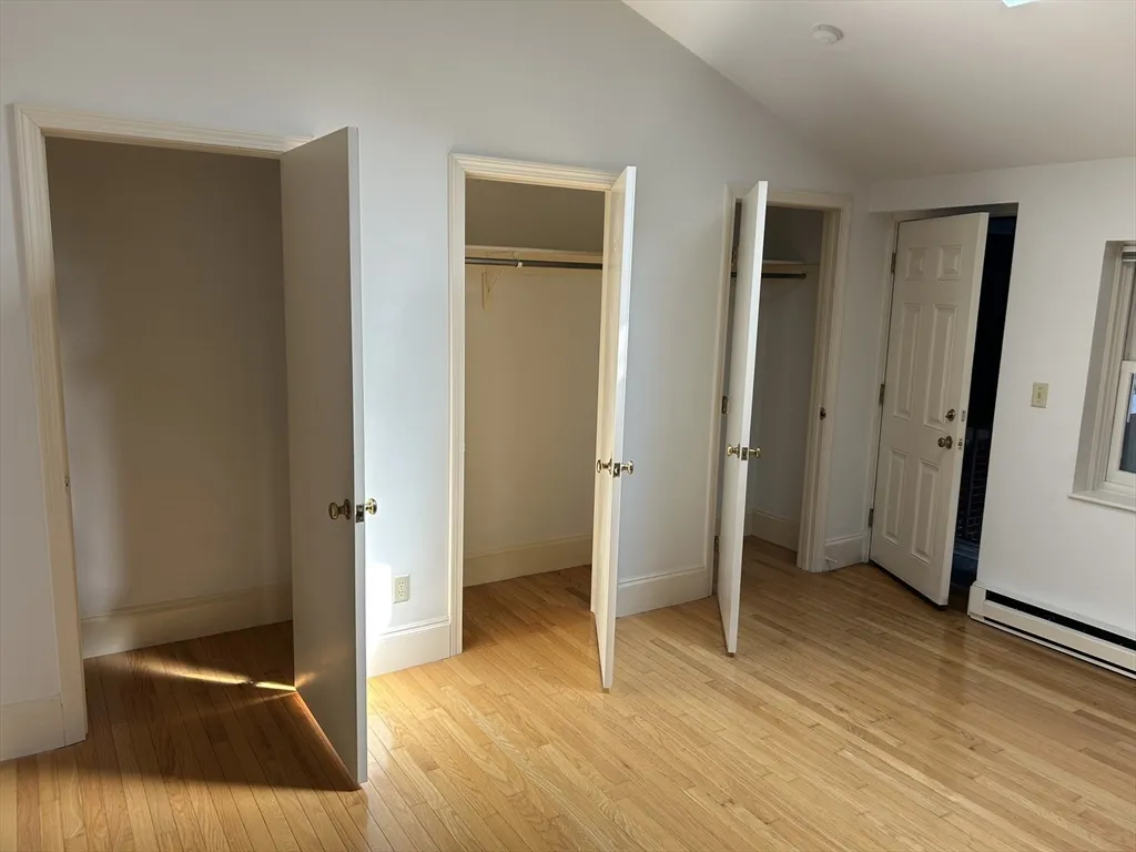 Studio bed, 1 bath apartment for rent at 31 Branch Unit 2, Beacon Hill — photo 6 of 11