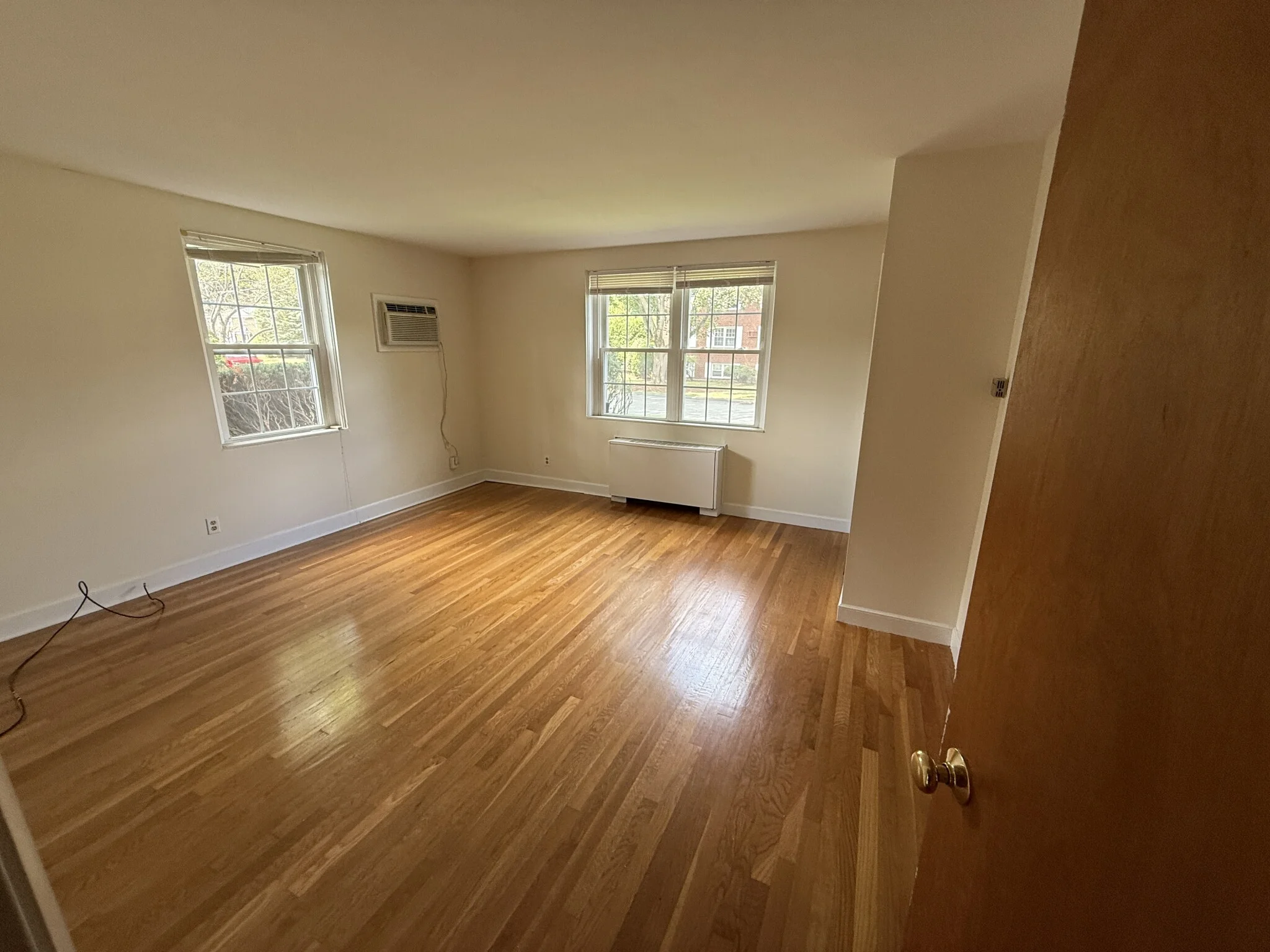 3 bed, 2 bath apartment for rent at 31 Captain Parker Arms Unit 12, Lexington — photo 14 of 18