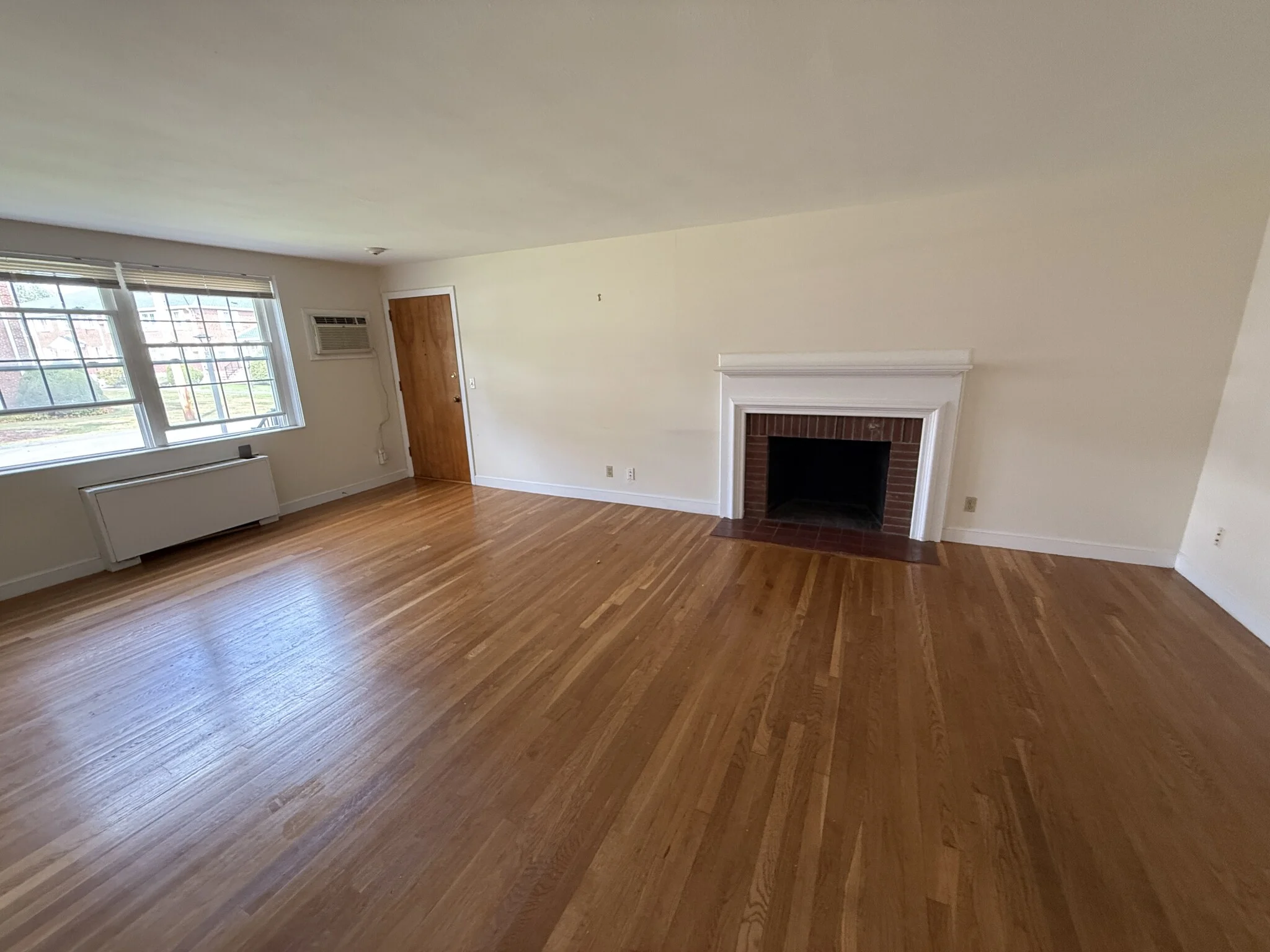 3 bed, 2 bath apartment for rent at 31 Captain Parker Arms Unit 12, Lexington — photo 1 of 18