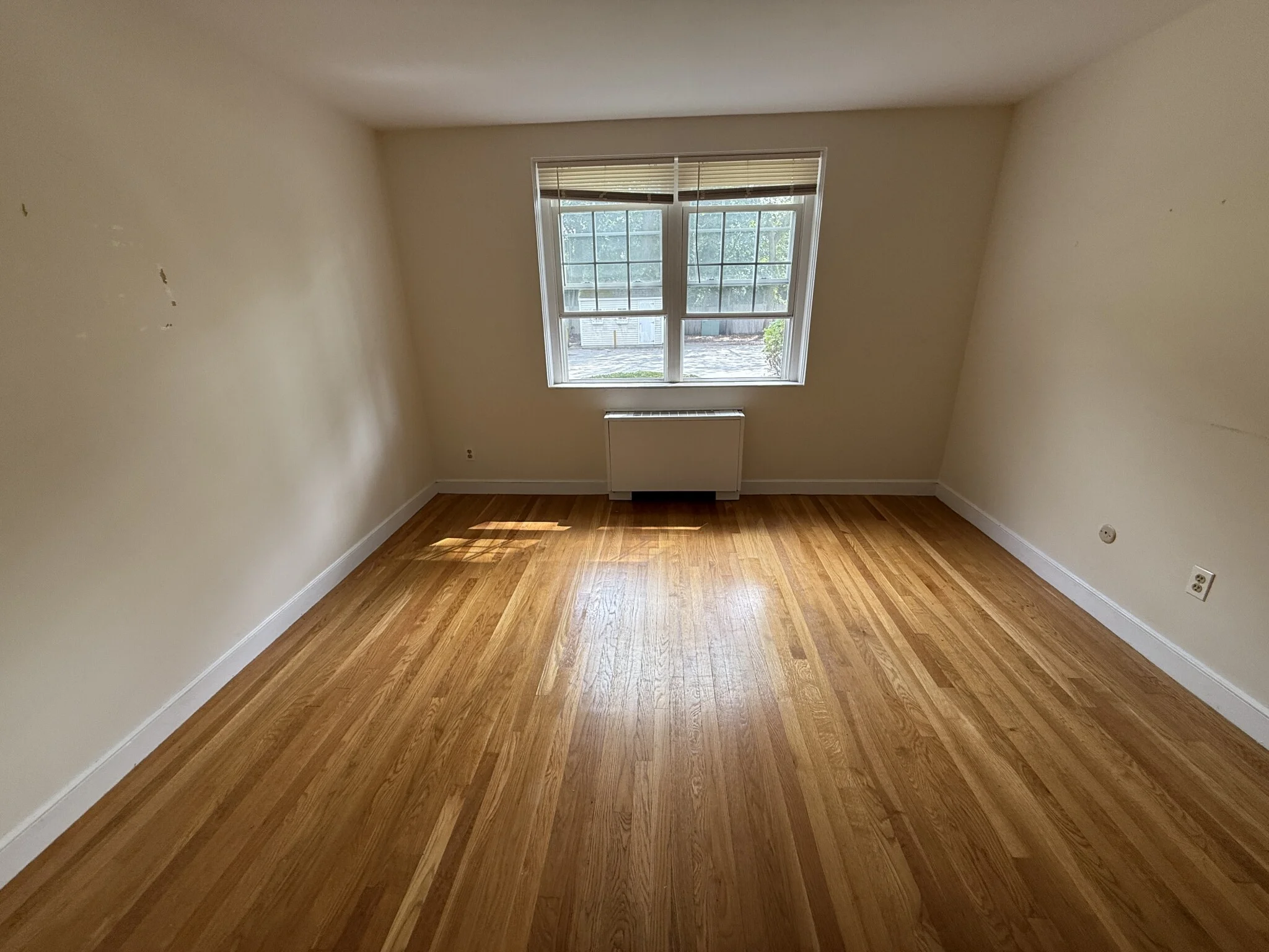 3 bed, 2 bath apartment for rent at 31 Captain Parker Arms Unit 12, Lexington — photo 11 of 18