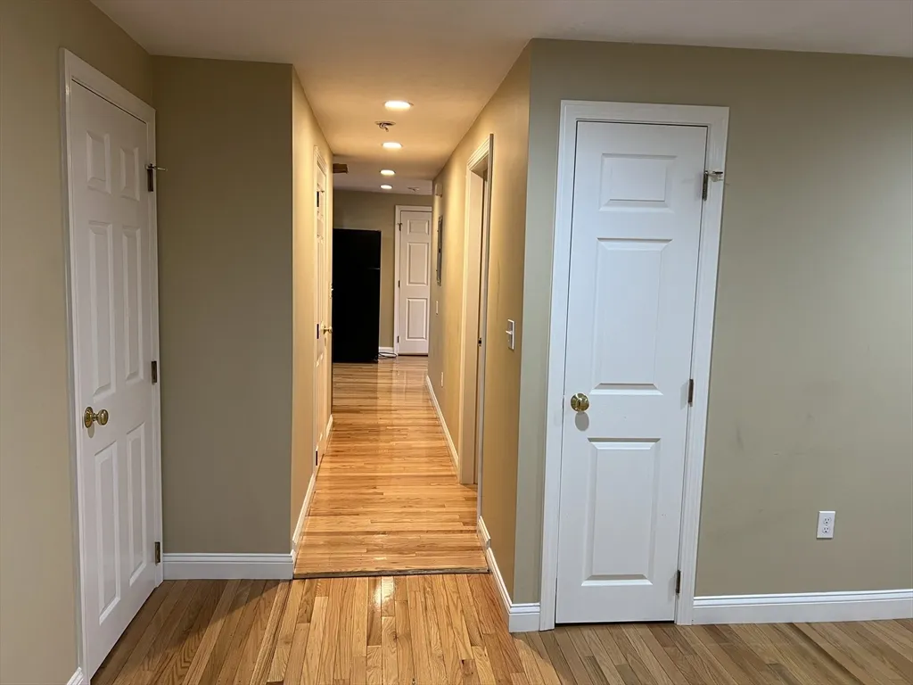 1 bed, 1 bath apartment for rent at 31 Central Unit 1, Peabody — photo 6 of 7