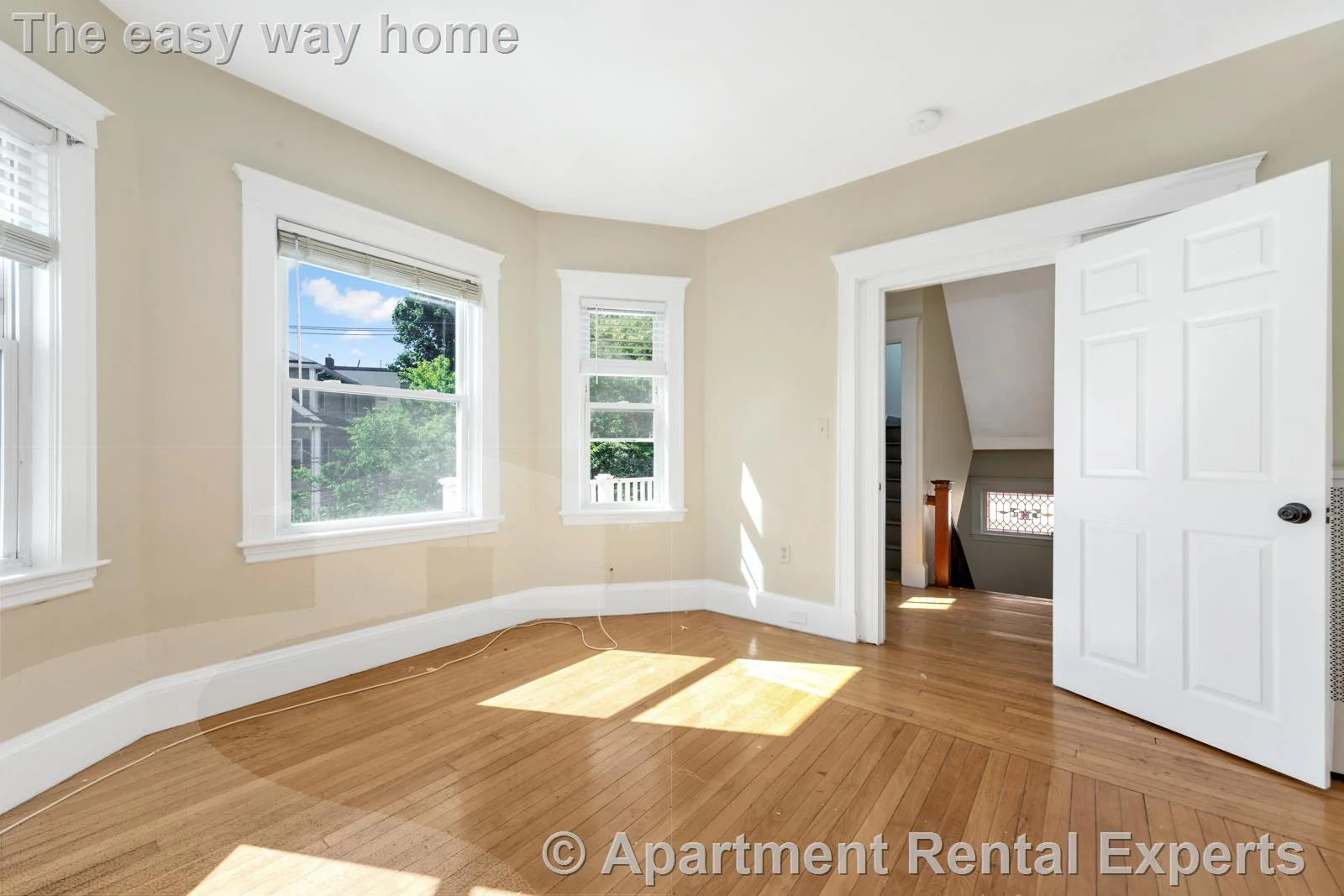 6 bed, 3 bath apartment for rent at 31 Champney St Unit 2, Brighton — photo 5 of 23