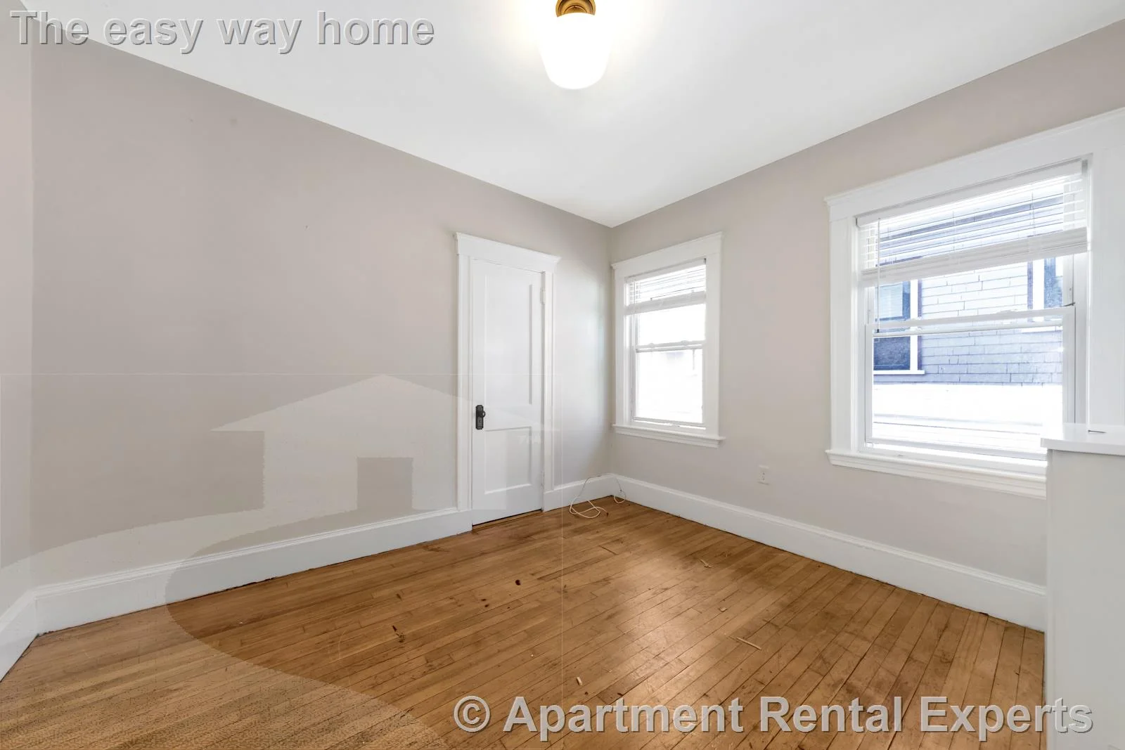 6 bed, 3 bath apartment for rent at 31 Champney St Unit 2, Brighton — photo 16 of 23