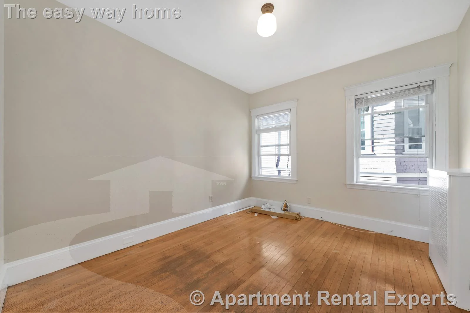 6 bed, 3 bath apartment for rent at 31 Champney St Unit 2, Brighton — photo 10 of 23