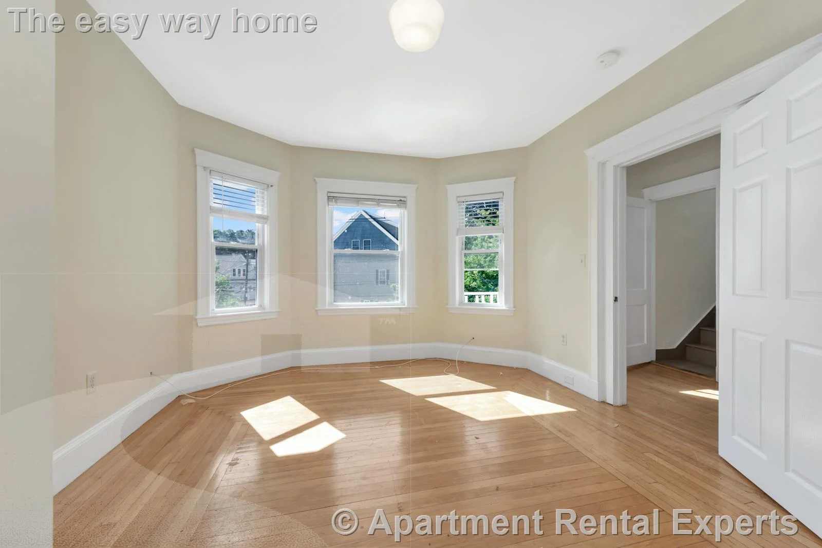 6 bed, 3 bath apartment for rent at 31 Champney St Unit 2, Brighton — photo 4 of 23