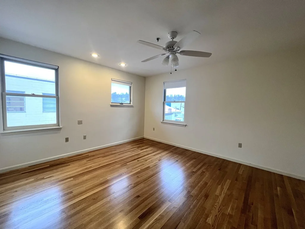 3 bed, 2 bath apartment for rent at 31 Channing St Unit 1, Newton — photo 10 of 17