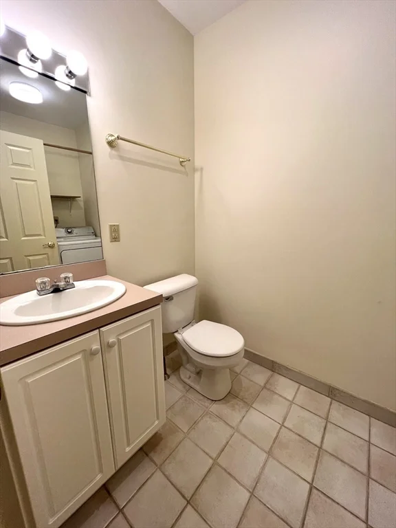 3 bed, 2 bath apartment for rent at 31 Channing St Unit 1, Newton — photo 15 of 17