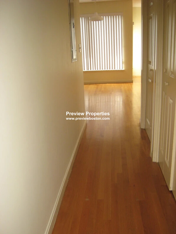 2 bed, 2 bath apartment for rent at 31 Channing St Unit 1P, Newton Corner — photo 5 of 8
