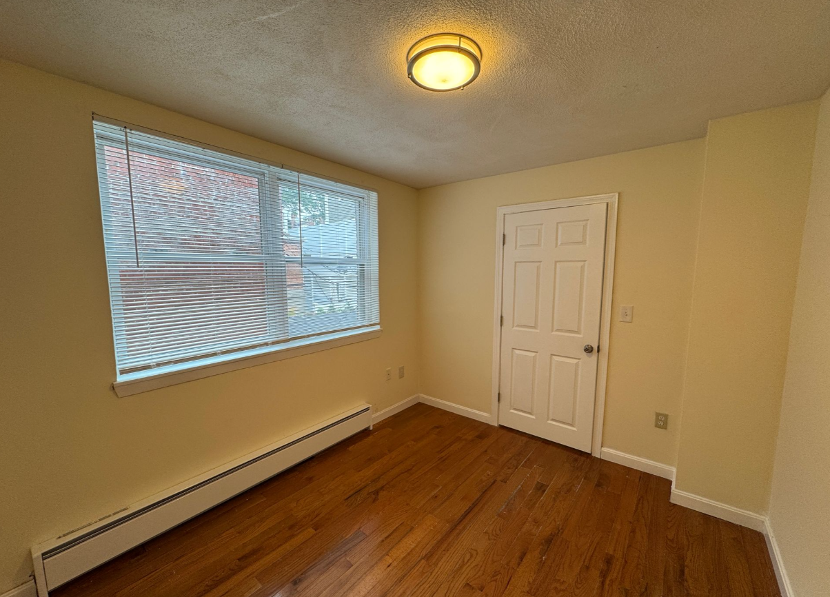 1 bed, 1 bath apartment for rent at 31 Chelsea St Unit 1R, East Boston — photo 4 of 10