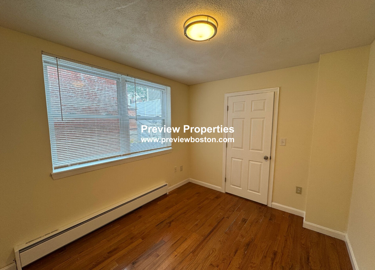 1 bed, 1 bath apartment for rent at 31 Chelsea St Unit 1RP, East Boston — photo 4 of 10